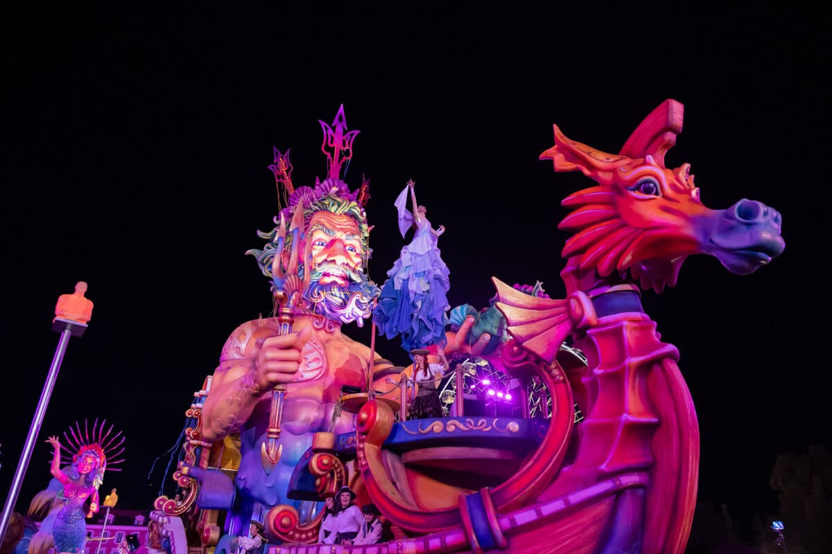 Char du Roi des Océans au Carnaval de Nice 2025